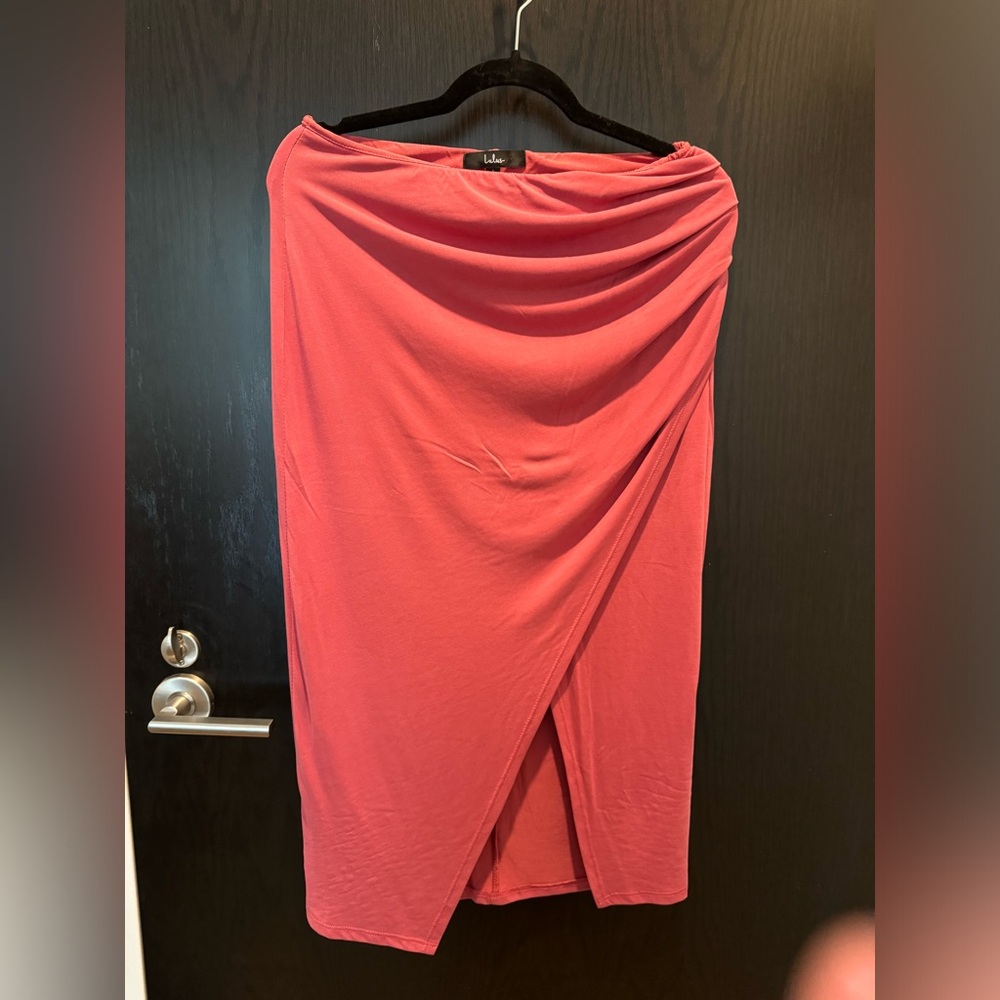 Incomparable Aura Rusty Rose Faux-Wrap Midi Skirt